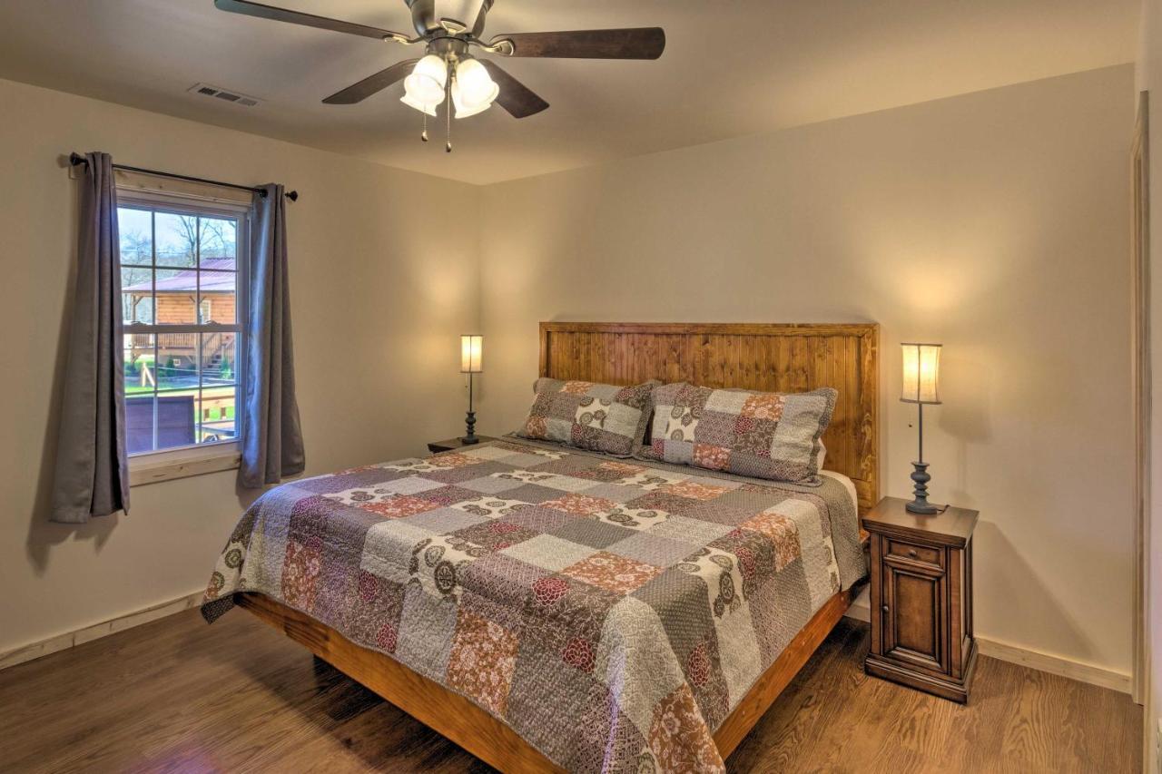 Newly Built Smoky Mountain Cabin Near Bryson City! Екстер'єр фото